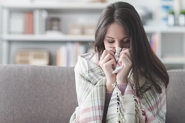 Get rid of severe cold symptoms quickly at home with your own home remedies