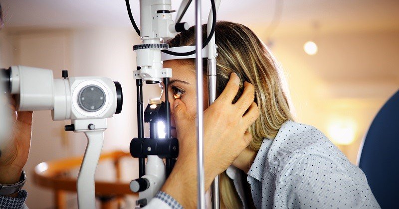 Optometrist