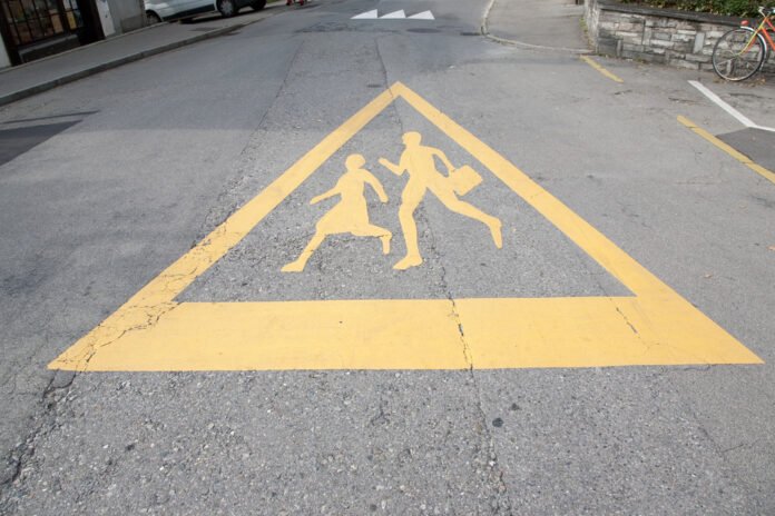 school line marking